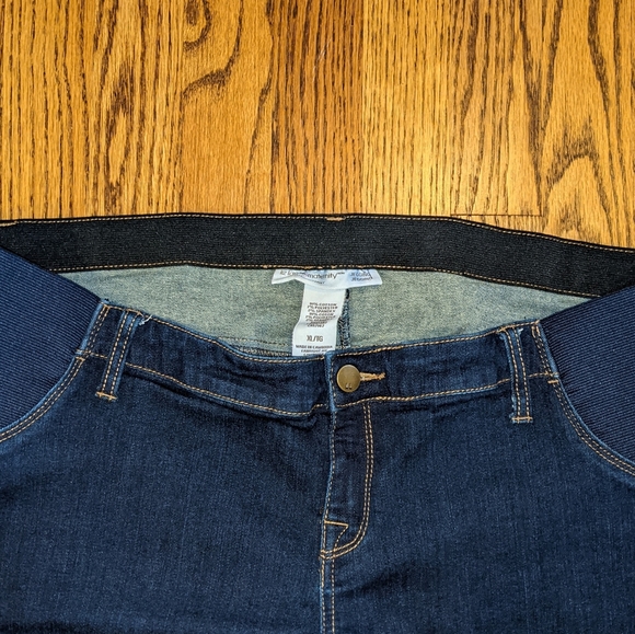 Liz Lange for Target Maternity Jeggings, dark wash, tapered leg - Picture 2 of 2